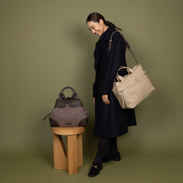 ウール×レザー【美品】GIANNI CHIARINI デュナ ショルダーバッグ