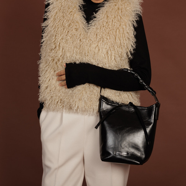 エリアーナ 詳細画像 NERO 8