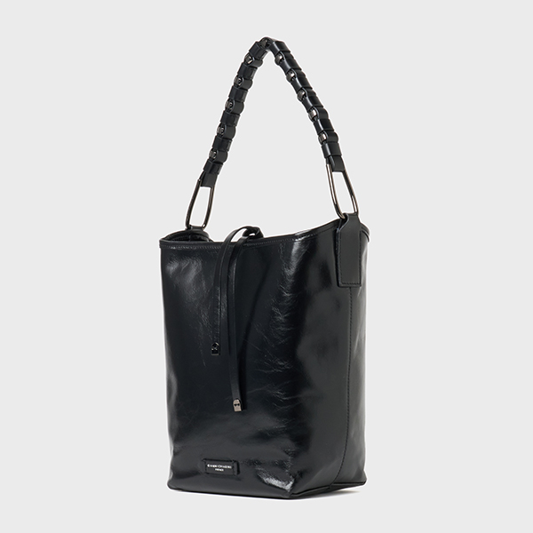 エリアーナ 詳細画像 NERO 1