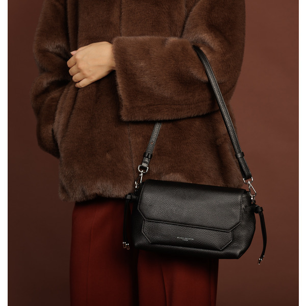 ブリーナ M 詳細画像 DOVE 8