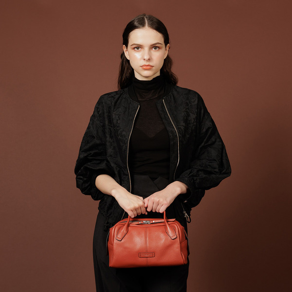 エミリー S 詳細画像 NERO 6