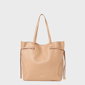 ヴィオレット M