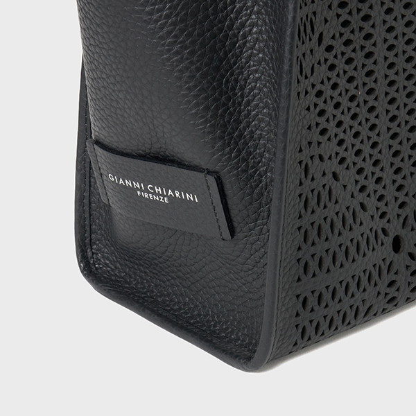 マルチェッラ M 詳細画像 NERO 3